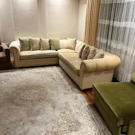 Large 4-bedroom Gem Behind Cevahir Mall, Sisli * Κωνσταντινούπολη