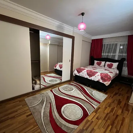Διαμέρισμα Large 4-bedroom Gem Behind Cevahir Mall, Sisli *